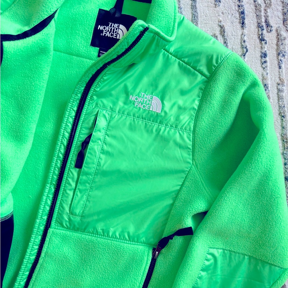North Face Women’s Denali Jacket